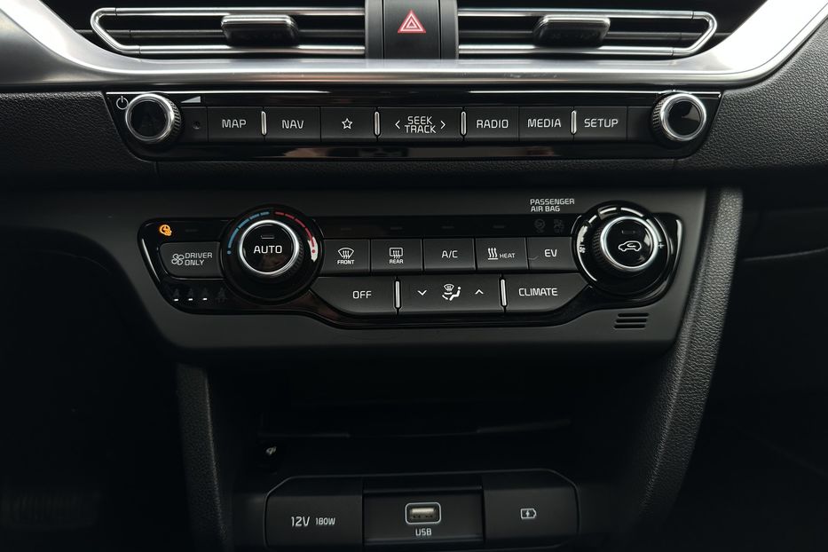 Продам Kia Niro 64кВт Макс.комплектація! 2020 года в Львове