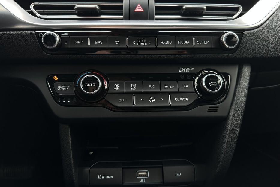 Продам Kia Niro 64кВт Макс.комплектація! 2020 года в Львове