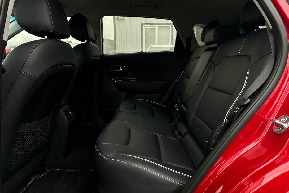 Продам Kia Niro 64кВт Макс.комплектація! 2020 года в Львове