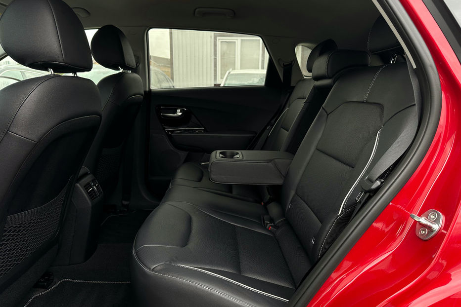 Продам Kia Niro 64кВт Макс.комплектація! 2020 года в Львове