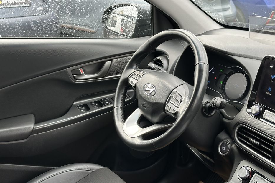 Продам Hyundai Kona 2020 года в Луцке