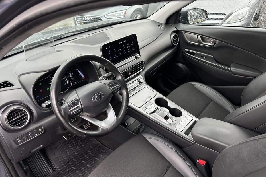 Продам Hyundai Kona 2020 года в Луцке