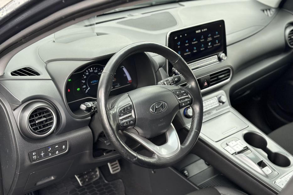 Продам Hyundai Kona 2020 года в Луцке