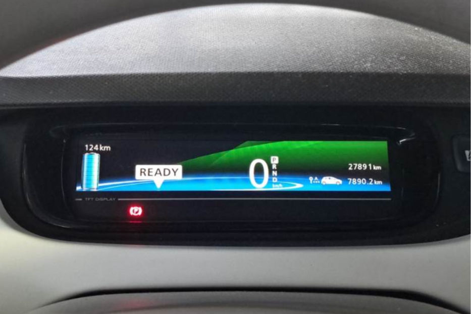 Продам Renault Zoe 43 KW авто в дорозі  2019 года в Львове