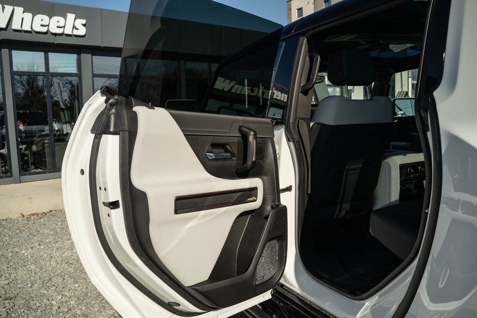 Продам Hummer Hummer EV 2023 года в Черновцах