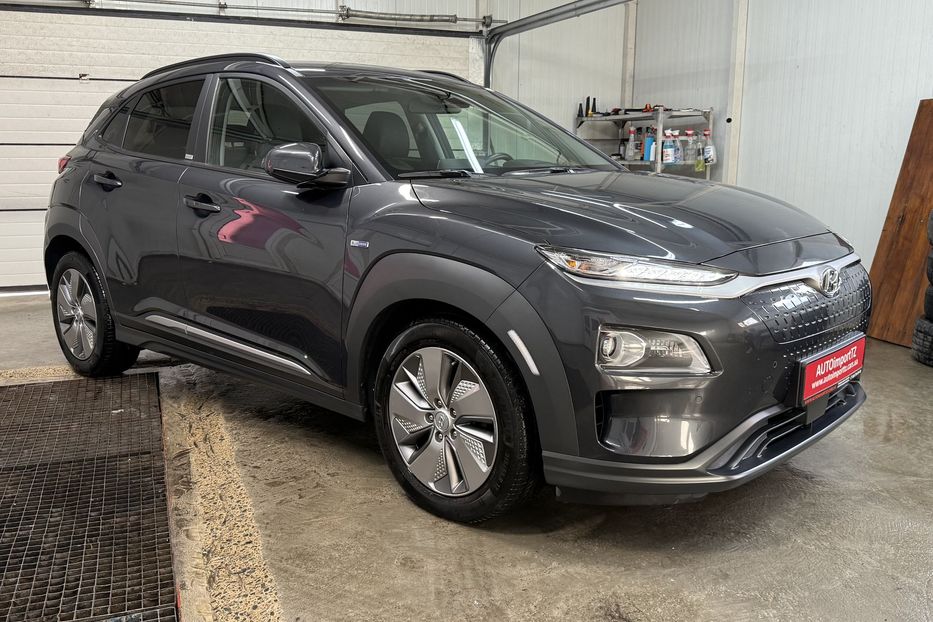 Продам Hyundai Kona 64kWhМакс.комплектація PREMIUM 2020 года в Львове