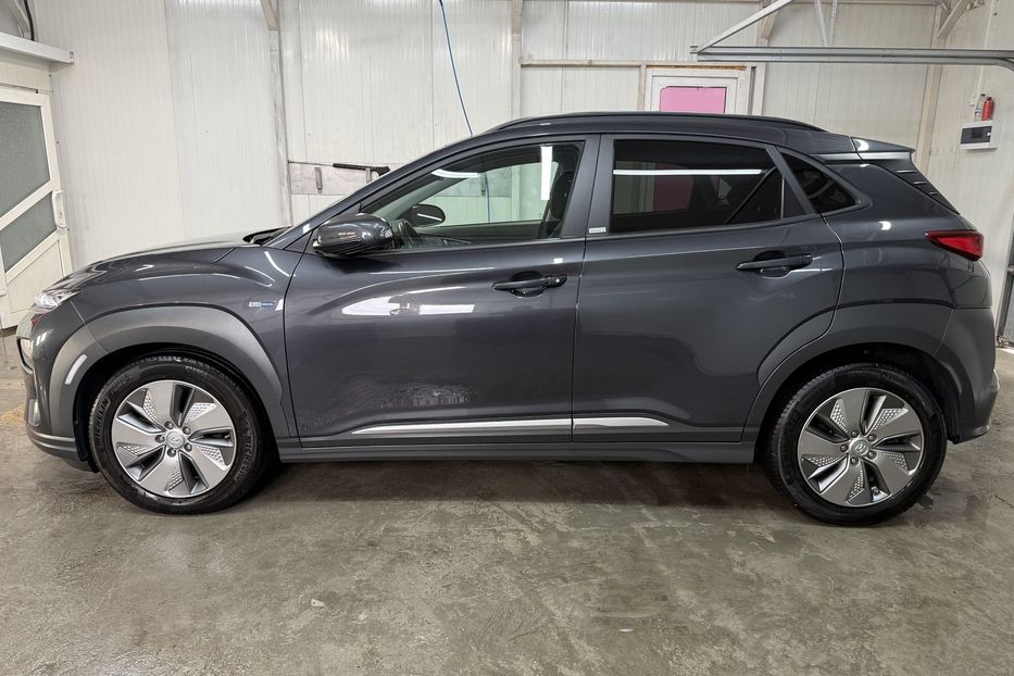Продам Hyundai Kona 64kWhМакс.комплектація PREMIUM 2020 года в Львове