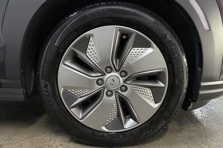 Продам Hyundai Kona 64kWhМакс.комплектація PREMIUM 2020 года в Львове