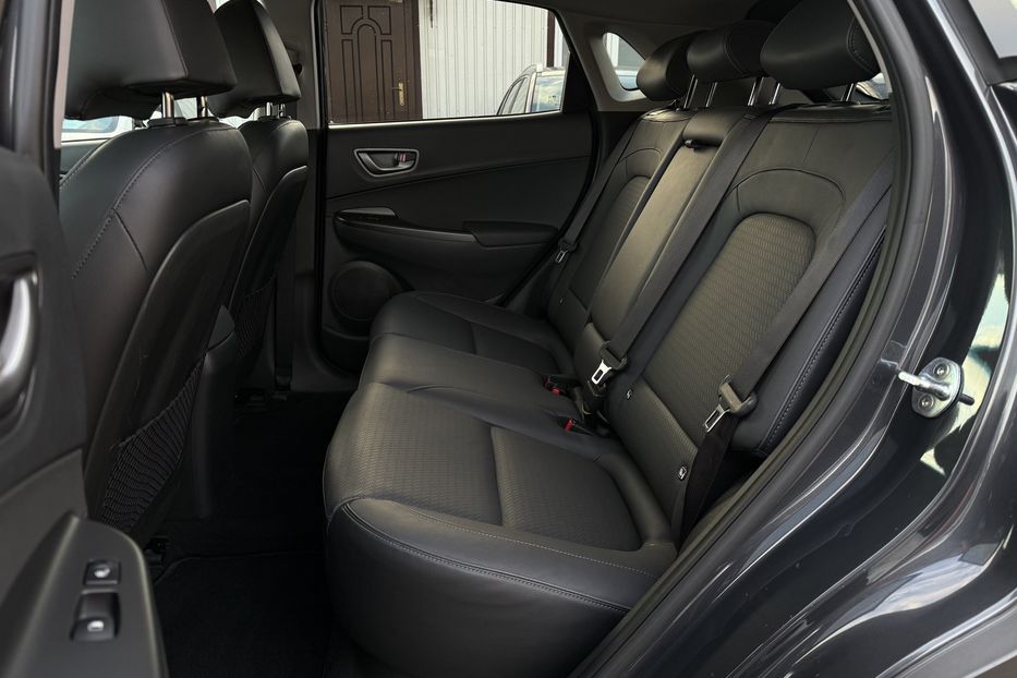 Продам Hyundai Kona 64kWhМакс.комплектація PREMIUM 2020 года в Львове