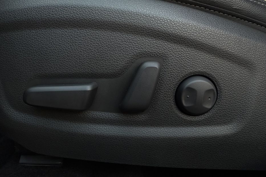 Продам Hyundai Kona 64kWhМакс.комплектація PREMIUM 2020 года в Львове