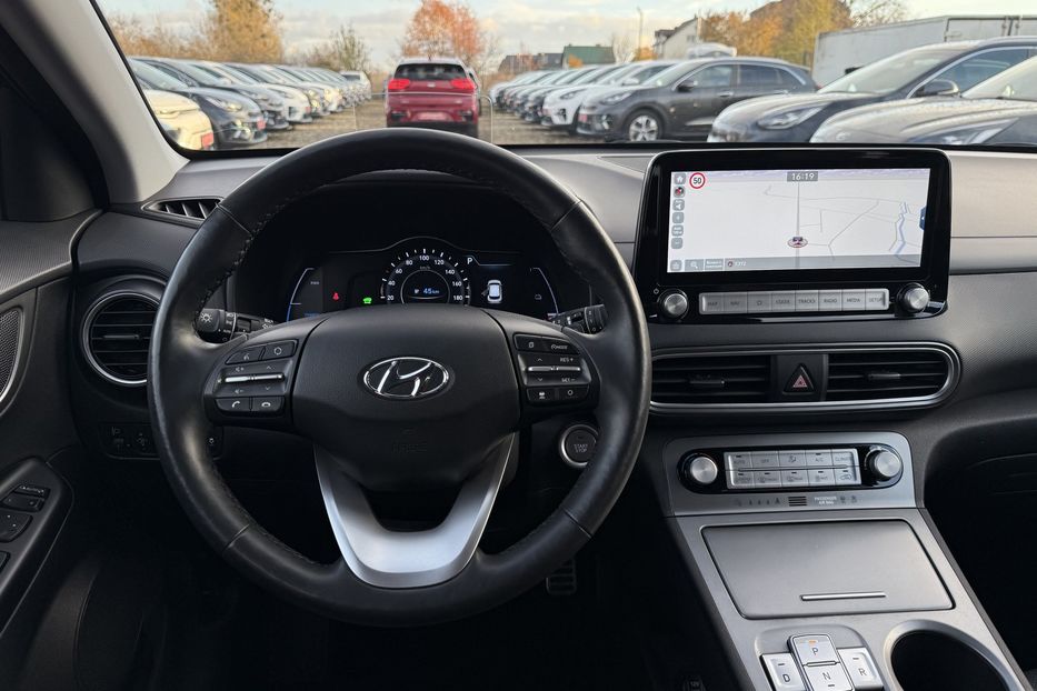 Продам Hyundai Kona 64kWhМакс.комплектація PREMIUM 2020 года в Львове
