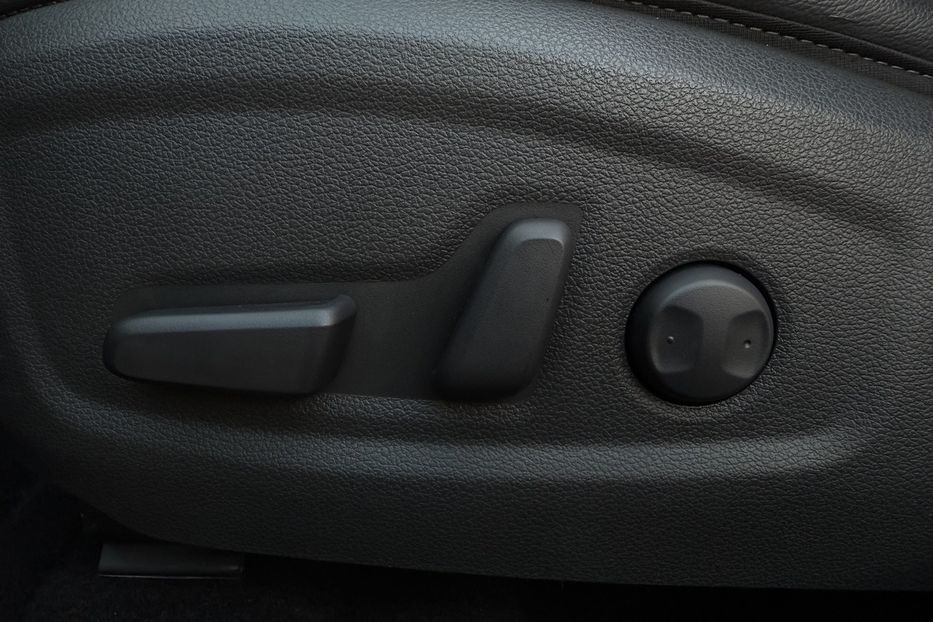 Продам Hyundai Kona 64kWhМакс.комплектація PREMIUM 2020 года в Львове