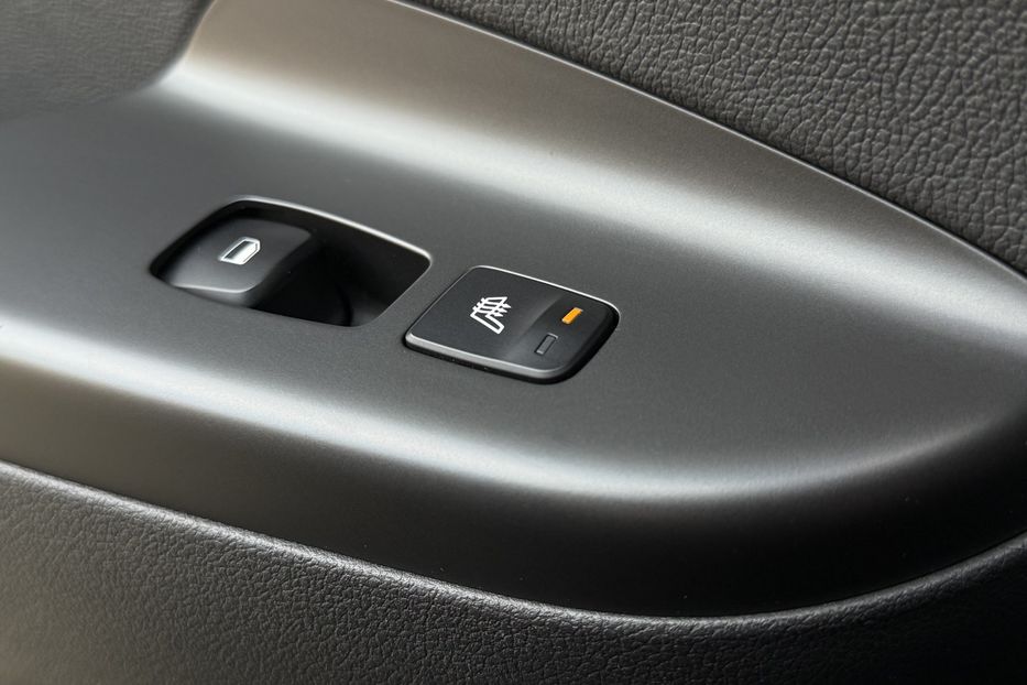 Продам Hyundai Kona 64kWhМакс.комплектація PREMIUM 2020 года в Львове