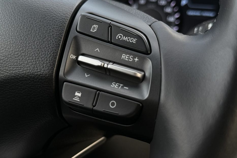 Продам Hyundai Kona 64kWhМакс.комплектація PREMIUM 2020 года в Львове