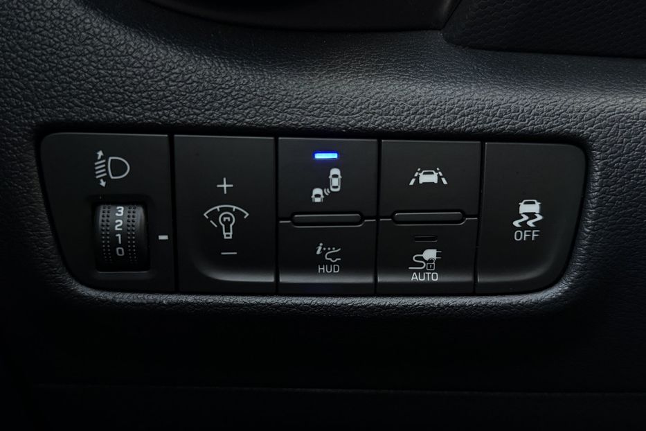 Продам Hyundai Kona 64kWhМакс.комплектація PREMIUM 2020 года в Львове