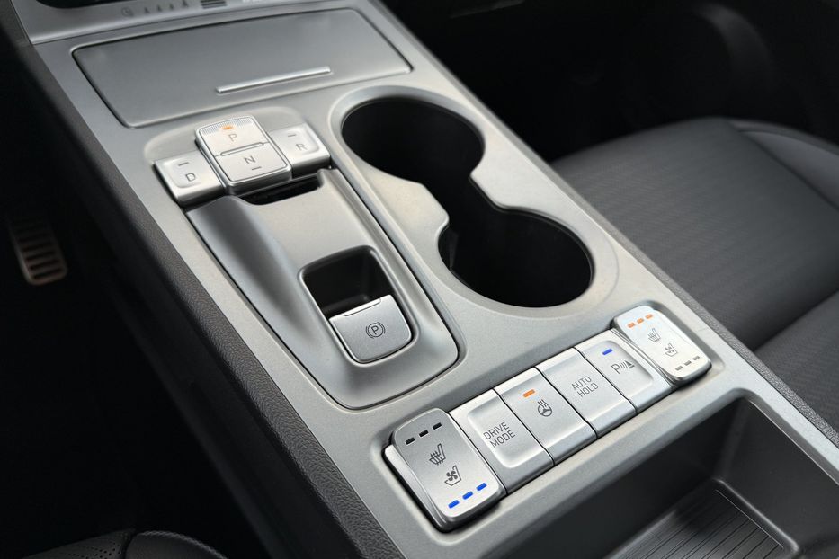 Продам Hyundai Kona 64kWhМакс.комплектація PREMIUM 2020 года в Львове