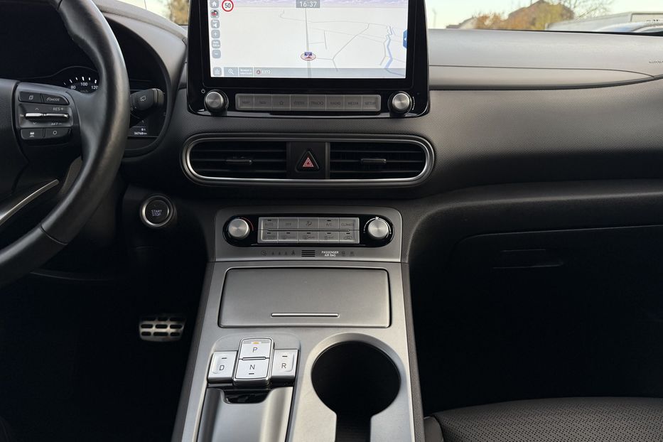 Продам Hyundai Kona 64kWhМакс.комплектація PREMIUM 2020 года в Львове