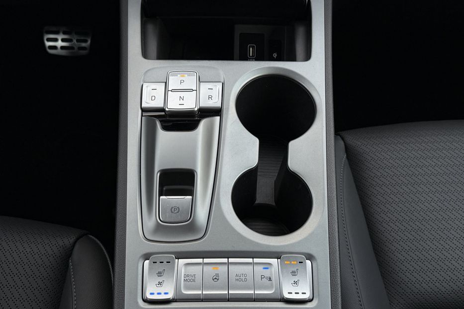 Продам Hyundai Kona 64kWhМакс.комплектація PREMIUM 2020 года в Львове