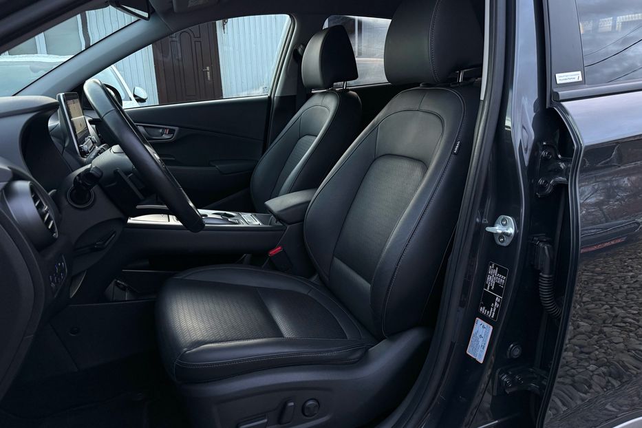 Продам Hyundai Kona 64kWhМакс.комплектація PREMIUM 2020 года в Львове