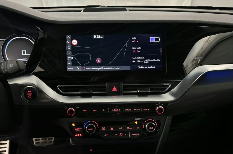 Продам Kia Niro 64квт авто в дорозі 2021 года в Львове