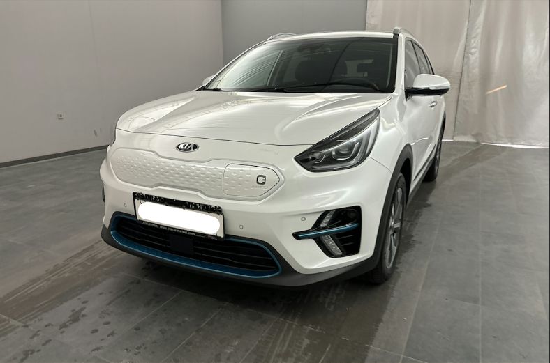 Продам Kia Niro 64квт авто в дорозі 2021 года в Львове