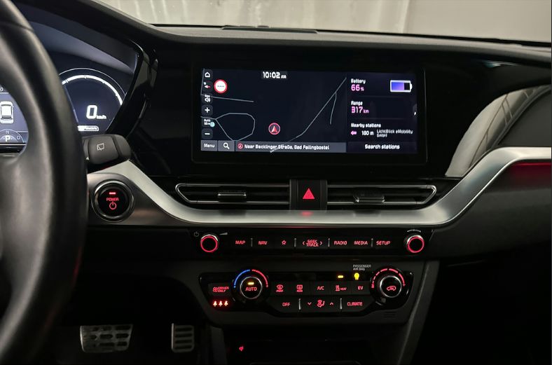 Продам Kia Niro 64 kw авто  в дорозі 2021 года в Львове