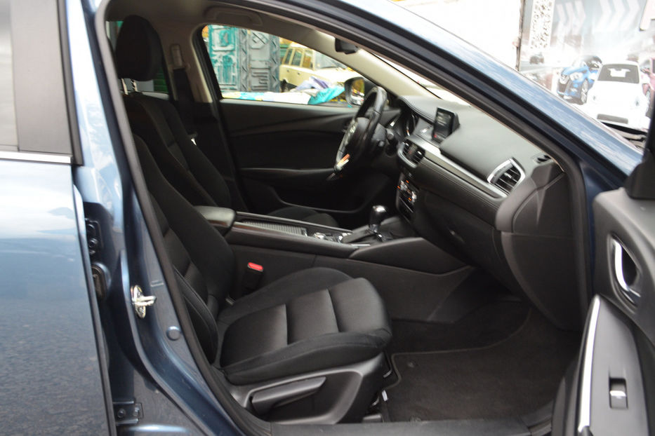Продам Mazda 6 2.5 SkyActive-G АT 192 к.с.  2017 года в Киеве