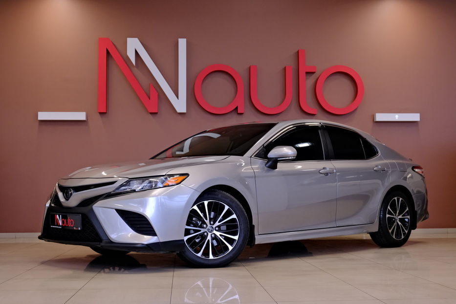 Продам Toyota Camry 2019 года в Одессе