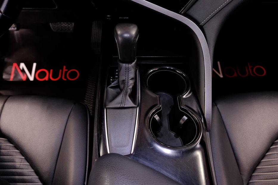 Продам Toyota Camry 2019 года в Одессе