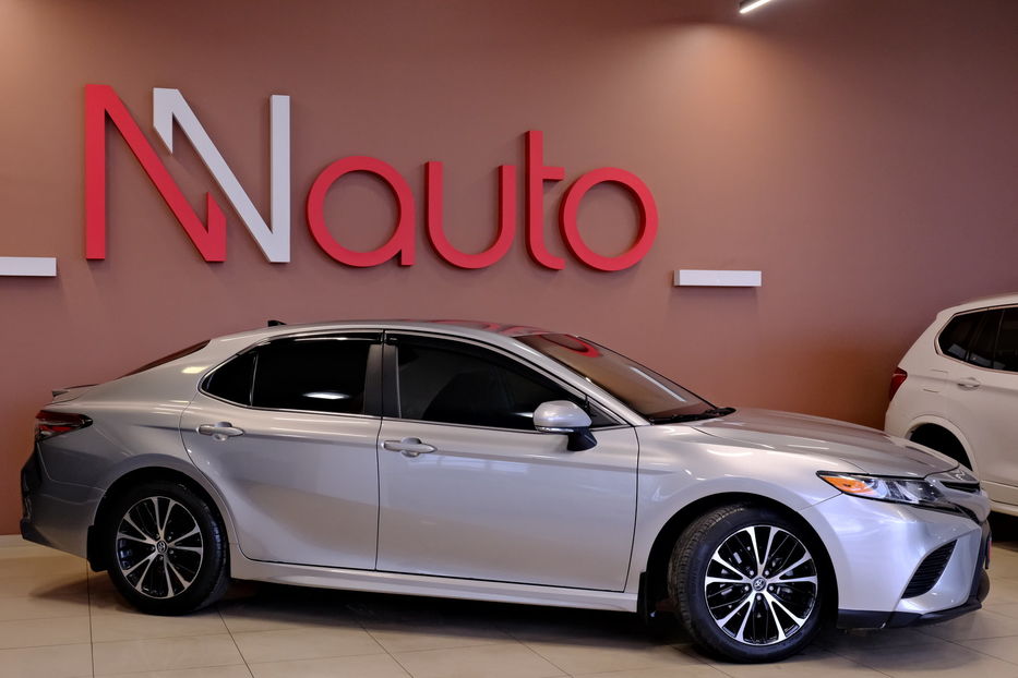 Продам Toyota Camry 2019 года в Одессе