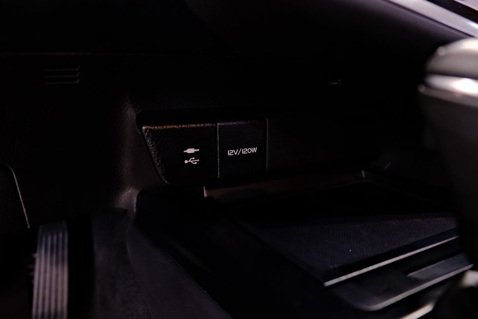 Продам Toyota Camry 2019 года в Одессе