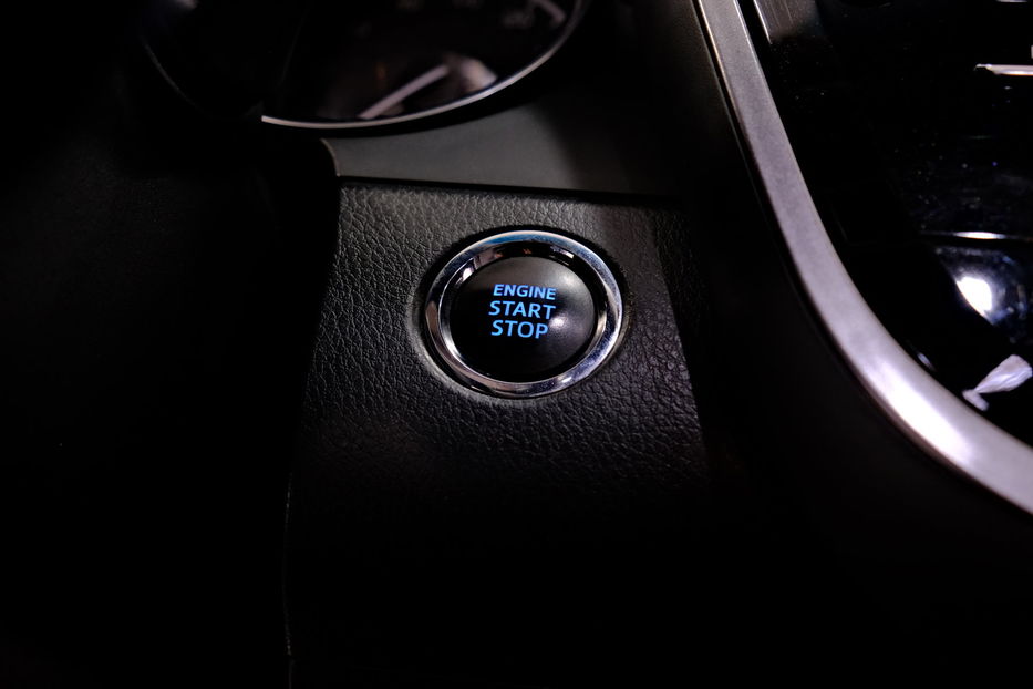 Продам Toyota Camry 2019 года в Одессе