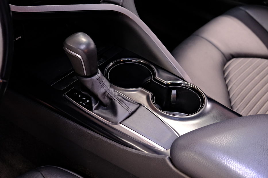 Продам Toyota Camry 2019 года в Одессе