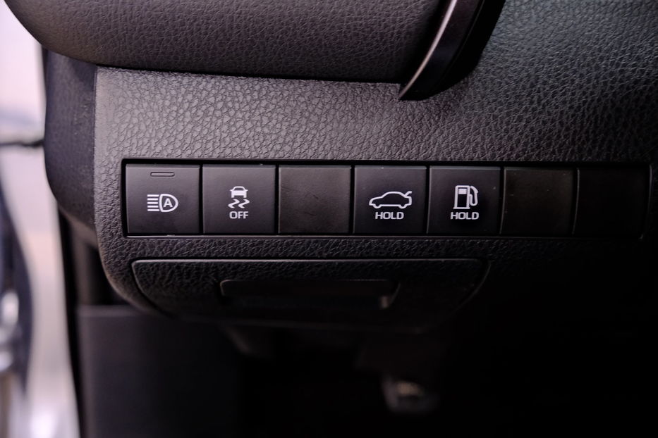 Продам Toyota Camry 2019 года в Одессе