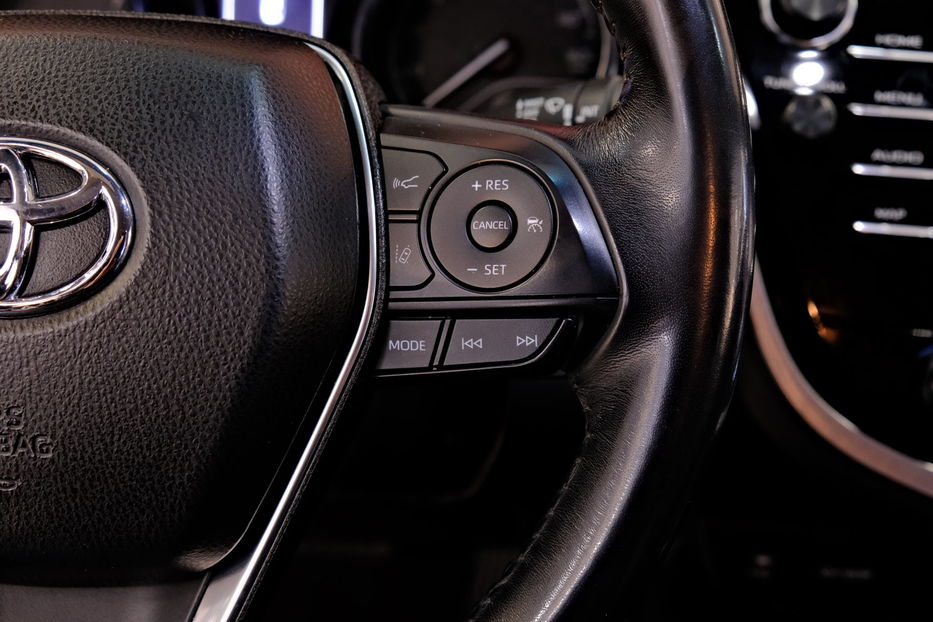 Продам Toyota Camry 2019 года в Одессе