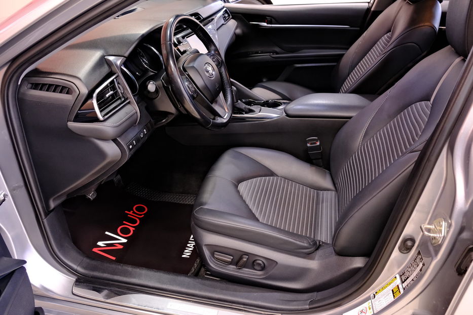 Продам Toyota Camry 2019 года в Одессе