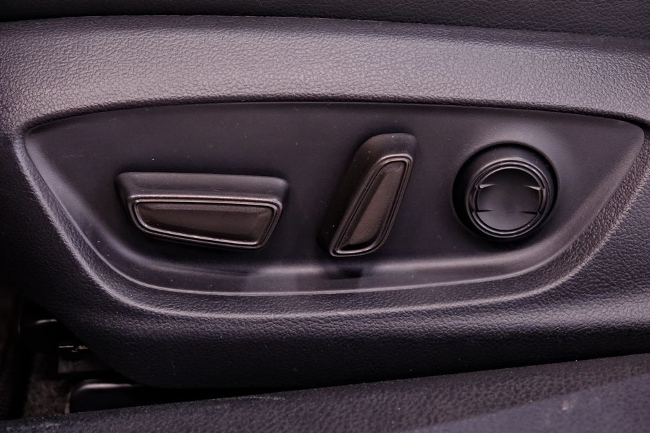 Продам Toyota Camry 2019 года в Одессе