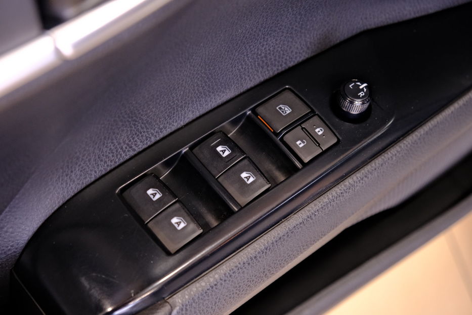 Продам Toyota Camry 2019 года в Одессе