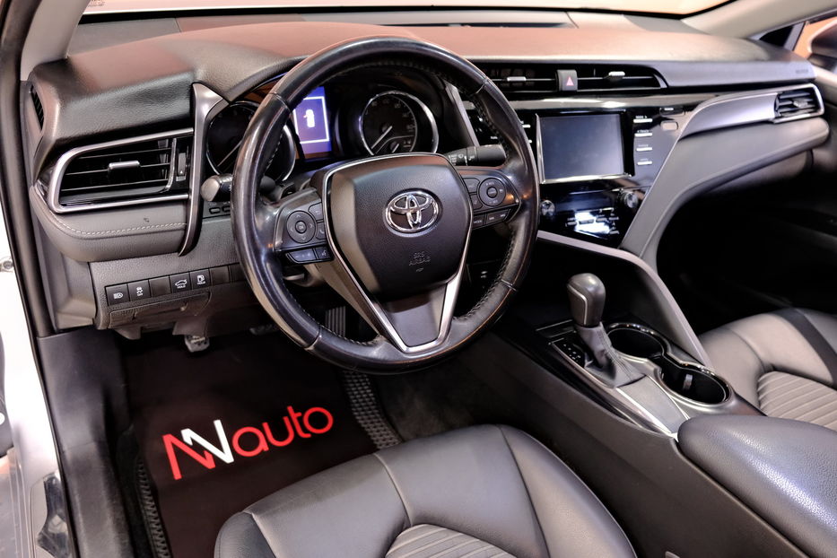 Продам Toyota Camry 2019 года в Одессе