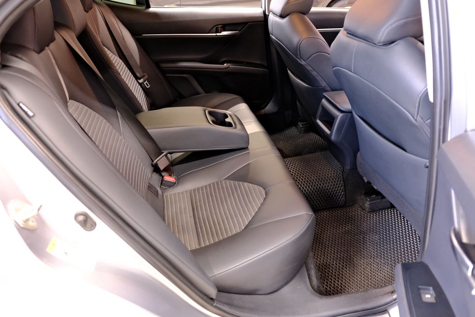 Продам Toyota Camry 2019 года в Одессе