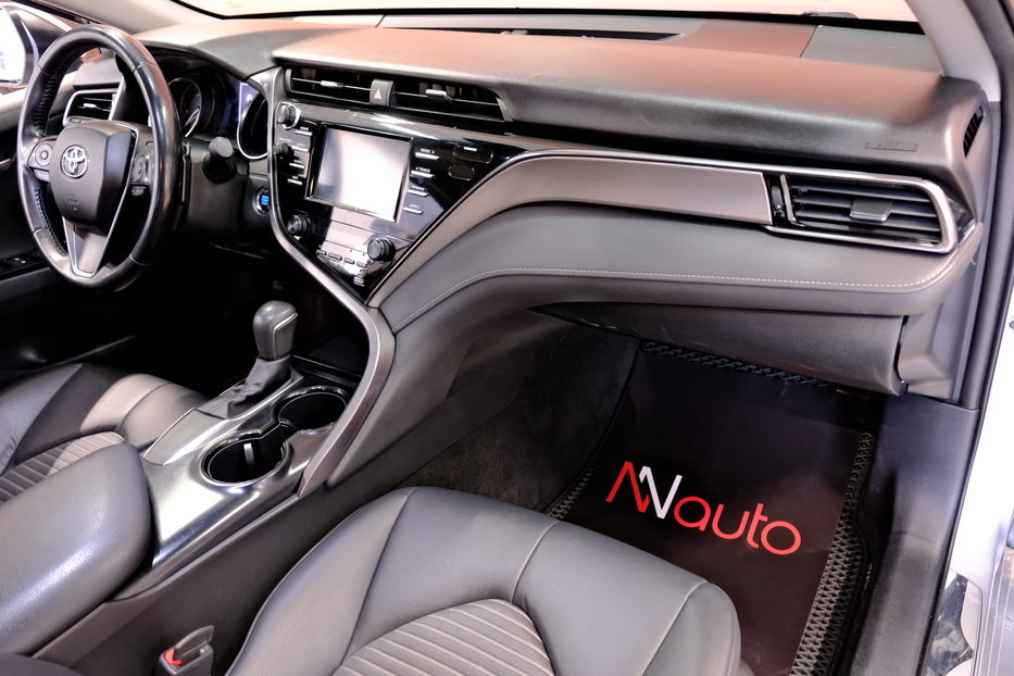 Продам Toyota Camry 2019 года в Одессе