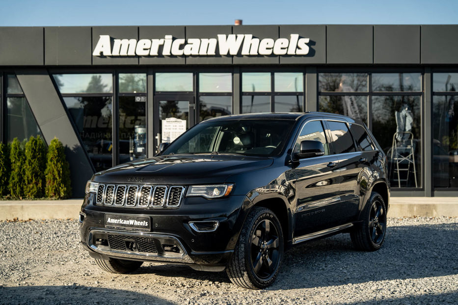 Продам Jeep Grand Cherokee Overland 2016 года в Черновцах