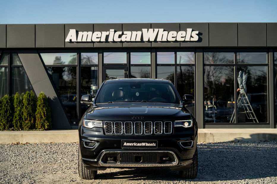 Продам Jeep Grand Cherokee Overland 2016 года в Черновцах