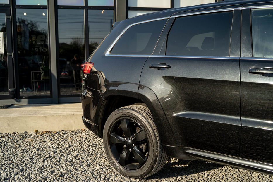 Продам Jeep Grand Cherokee Overland 2016 года в Черновцах