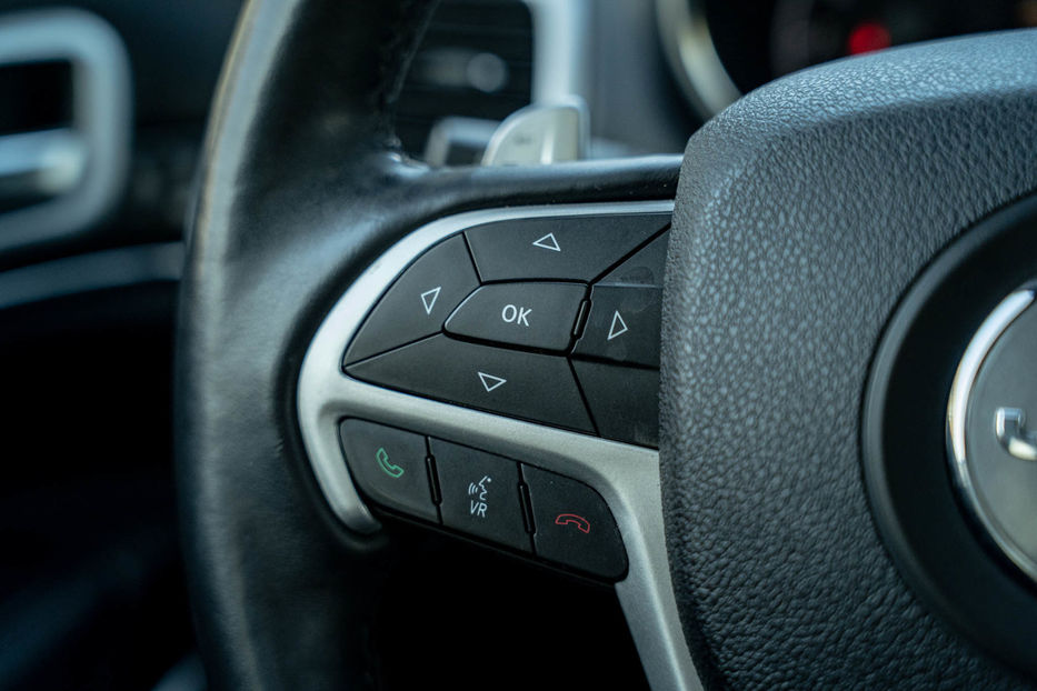 Продам Jeep Grand Cherokee Overland 2016 года в Черновцах