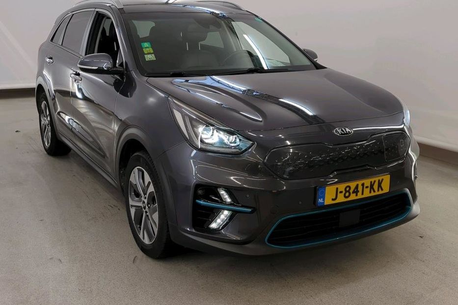 Продам Kia Niro 64квт авто в дорозі 2020 года в Львове
