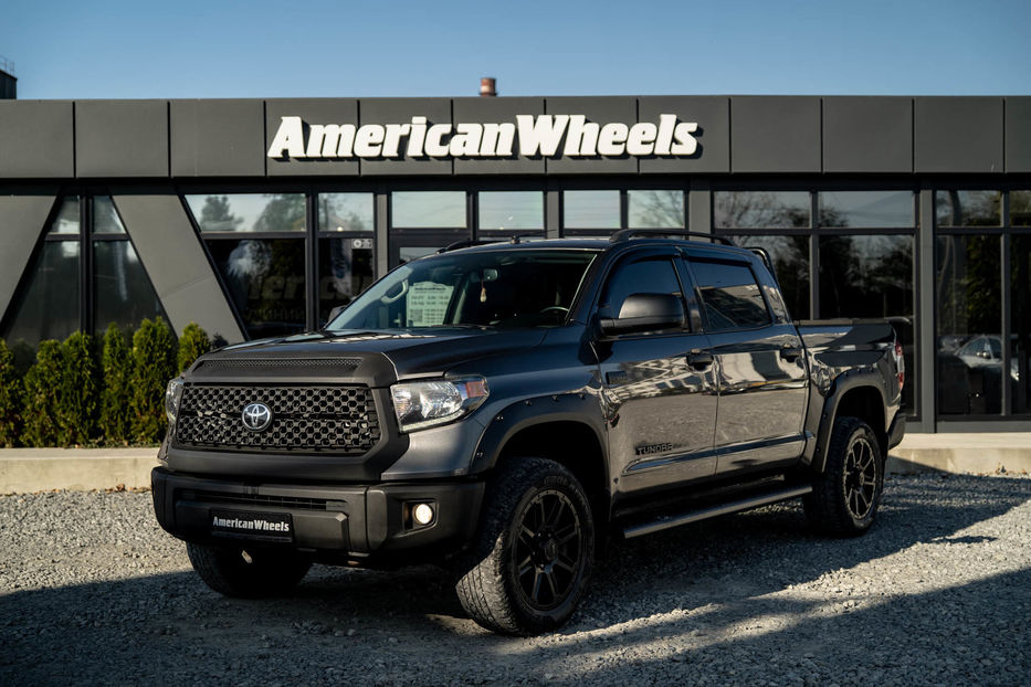 Продам Toyota Tundra CrewMax Cab 4x4 2019 года в Черновцах
