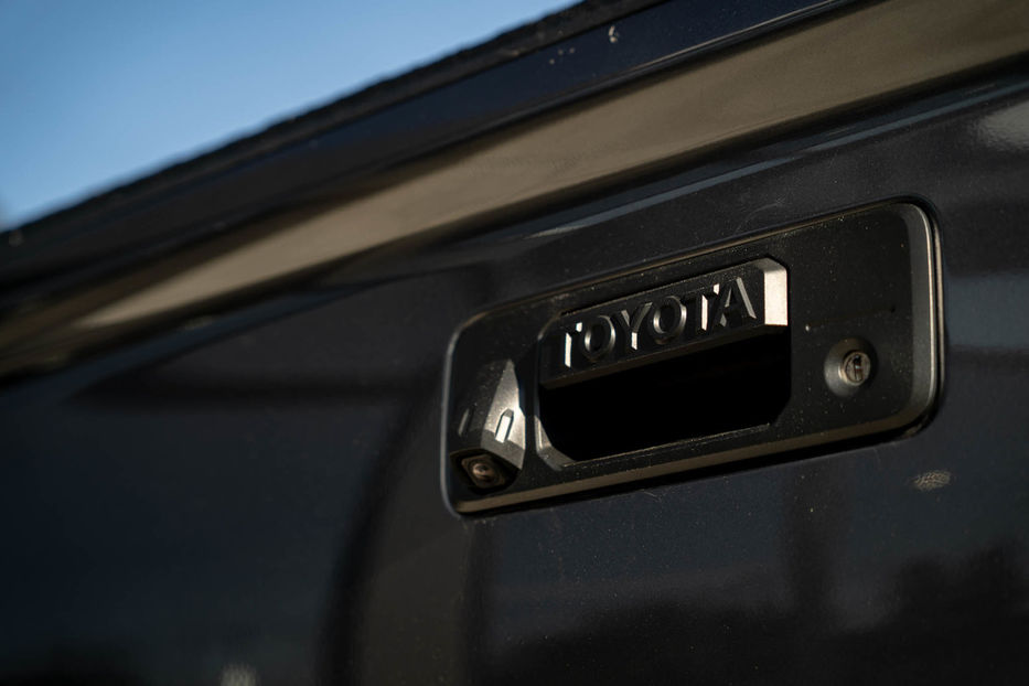 Продам Toyota Tundra CrewMax Cab 4x4 2019 года в Черновцах