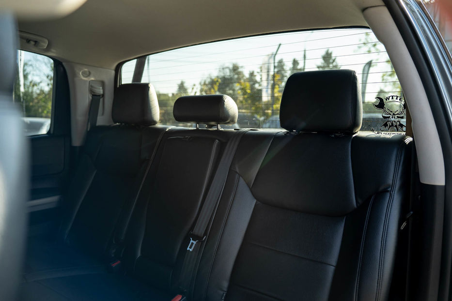 Продам Toyota Tundra CrewMax Cab 4x4 2019 года в Черновцах