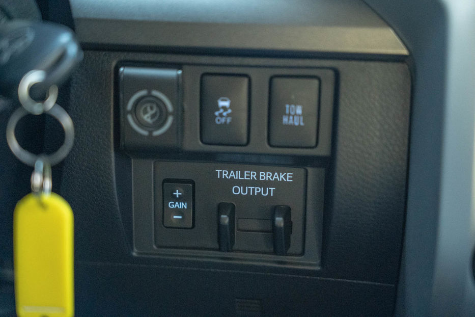 Продам Toyota Tundra CrewMax Cab 4x4 2019 года в Черновцах